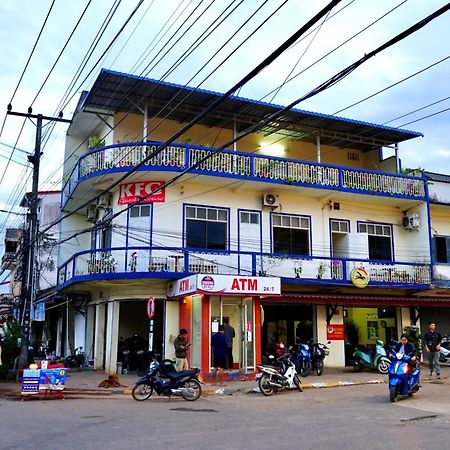 Kfg Guesthouse Thakhek Exterior photo